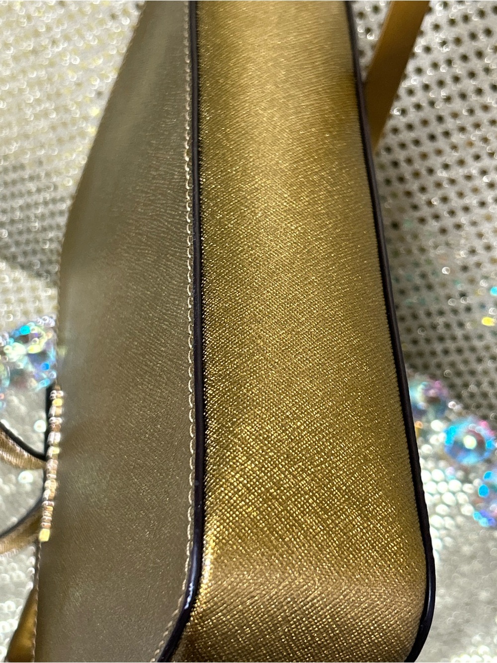 Michael Kors Gold Crossbody Bag Approx. 9.5 x 6.5 x 2 - Picture 8 of 16